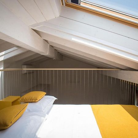 Hotel Ponti Angera Bagian luar foto
