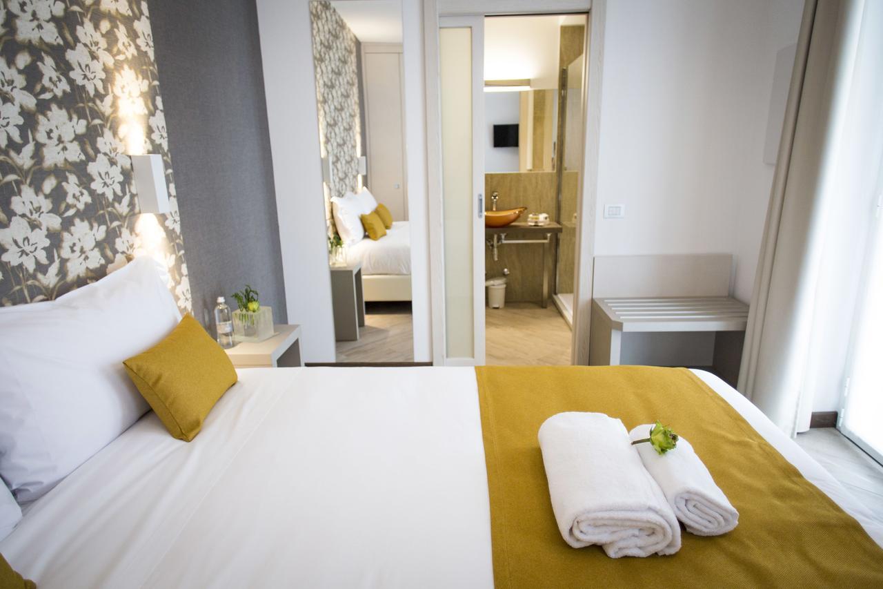 Hotel Ponti Angera Bagian luar foto